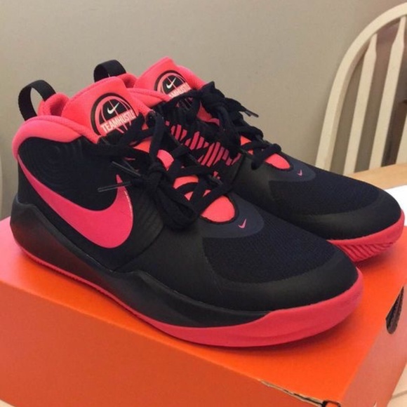 BRAND NEW youth girl nike Nike team hustle d9 pink shoes size US 4.5Y 5Y 5.5Y - Picture 5 of 5